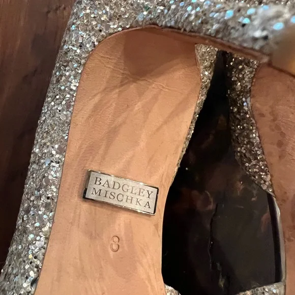 Badgley Mischka Gold Glitter Heels - Picture 7 of 9